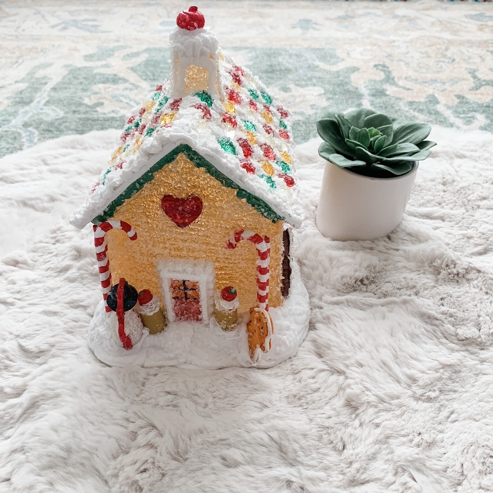 Gingerbread House Lamp Decor